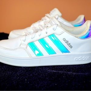 Adidas Iridescent stripe tennis shoes, Girls